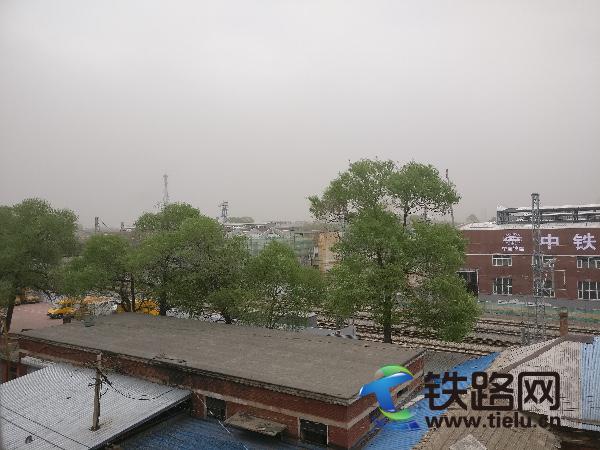 1493876882594225.jpg 山雨欲來(lái)風(fēng)滿樓.jpg