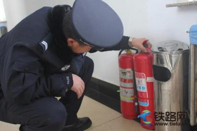 ʮ���_�����܃�(n��i)��λ�_չ������ȫ�z��