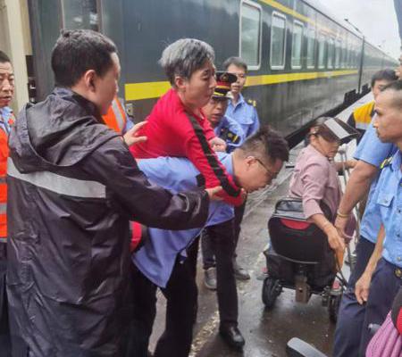 ��܇�Rͣ վ܇(li��n)���D�\633���ÿ�