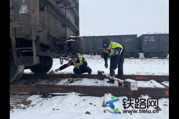 �Ӱ��F��ȫ�����o���\ƽ��·