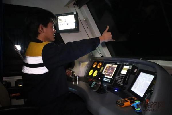 ÿ��ҹ��������������һ����(x��)�µġ����g(sh��)��......