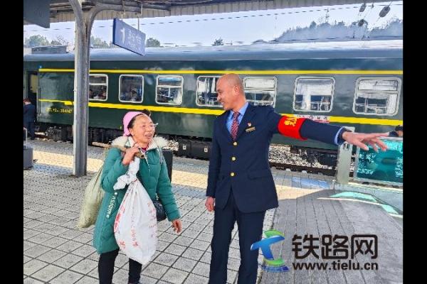 �P��܇��(w��)�Σ����\(y��n)40���ÿͰl(f��)��83�f(w��n)���˴�